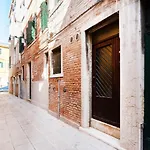 Santa Margherita, Casa Accogliente E Confortevole البندقية
